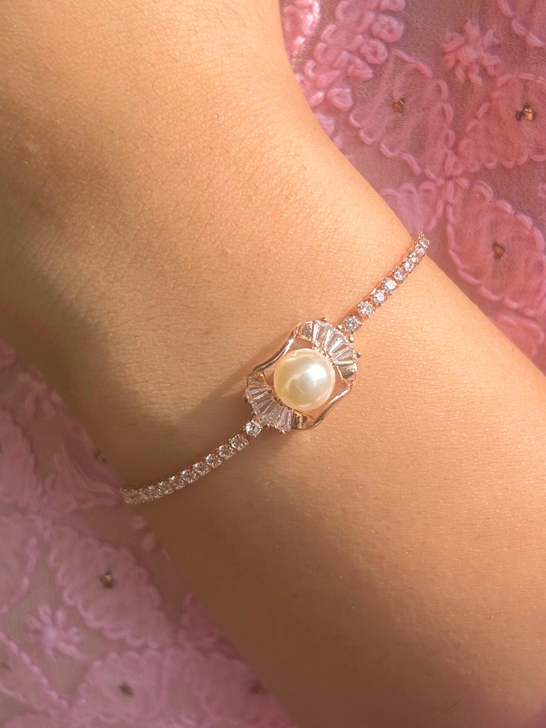 Single Pearl Chain Bracelet - Becca – Adorned by Ruth